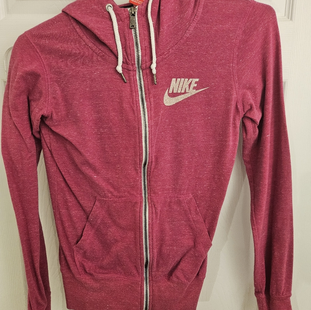 Nike Sweater